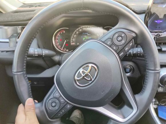 [上海·沪D] 二手丰田RAV4荣放2022款 2.0L CVT两驱风尚Plus版