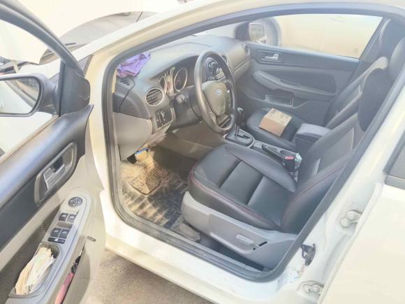 [西安·陕A] 二手福特福克斯2013款 两厢经典 1.8L 自动基本型