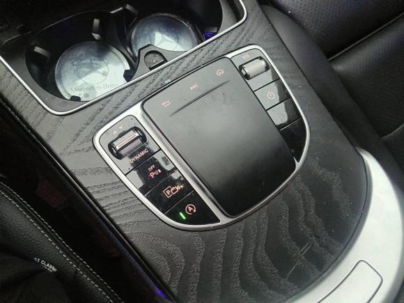 [上海·苏F] 二手奔驰奔驰C级2019款 改款 C 260 L 4MATIC 运动版