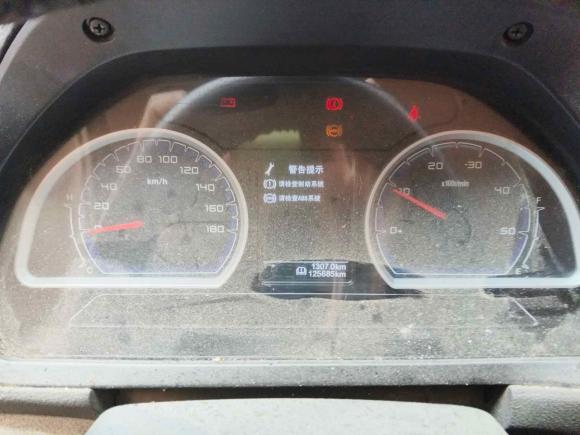 [无锡·苏B] 二手依维柯依维柯褒迪2017款 2.5T尊享A37客车高顶6-7座47Z5