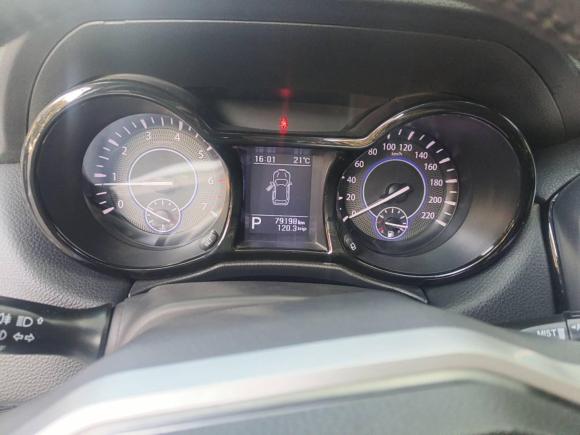 [上海·苏F] 二手江铃驭胜S3502016款 2.0T 自动四驱汽油超豪华版5座