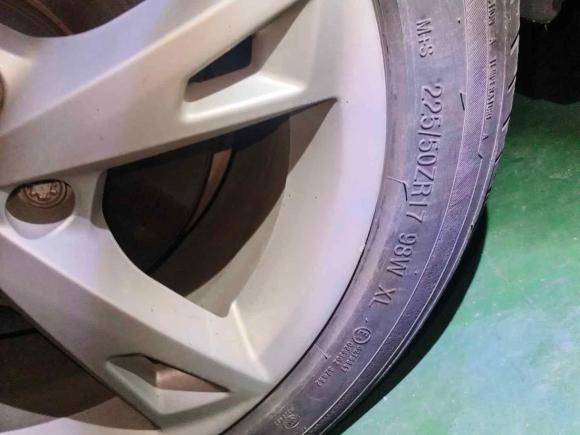 [南昌·赣A] 二手奥迪奥迪A4L2018款 30周年年型 30 TFSI 进取型