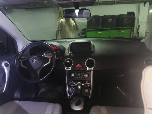 [深圳·粤B] 二手雷诺科雷傲2010款 2.5L 两驱时尚型