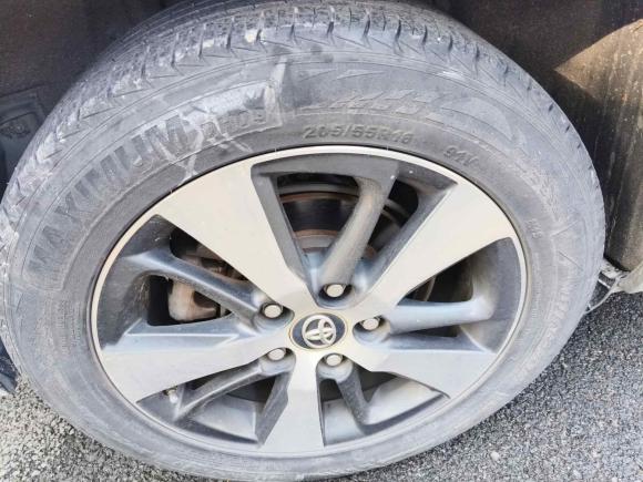 [上海·沪D] 二手丰田雷凌2017款 改款双擎 1.8H V E-CVT豪华版 国V