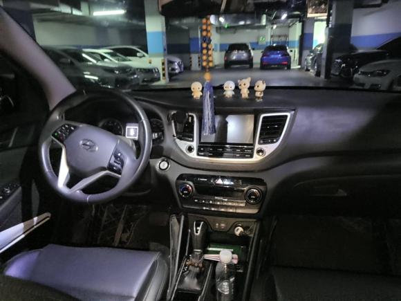 [青岛·鲁B] 二手现代途胜2018款 1.6T 双离合两驱15周年特别版