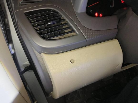 [西安·陕A] 二手现代瑞纳2010款 三厢 1.4L 自动舒适型GS