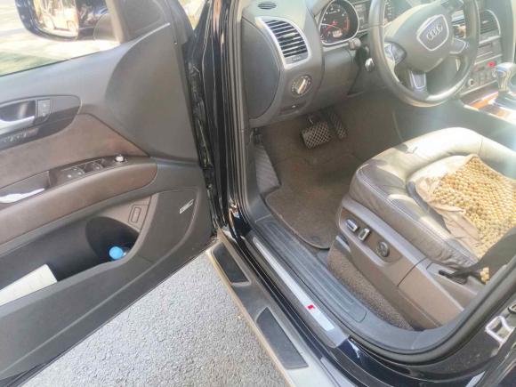 [广州·粤A] 二手奥迪奥迪Q72015款 35 TFSI 运动型