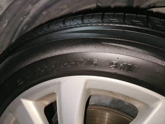 [广州·粤B] 二手马自达马自达52013款 2.0L 自动舒适型