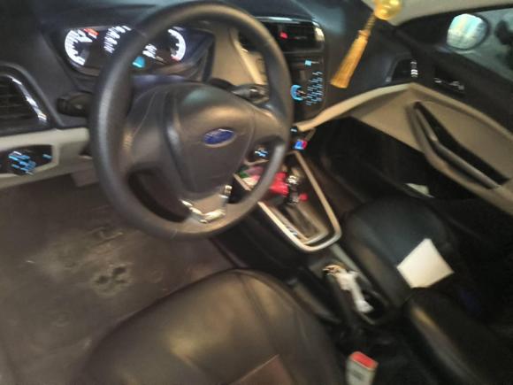 [济南·鲁A] 二手福特福睿斯2015款 1.5L 自动舒适型