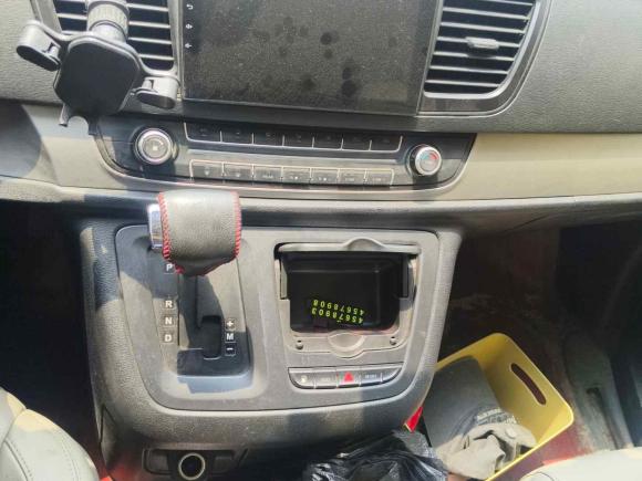 [成都·川G] 二手上汽大通MAXUS大通G102015款 2.0T 自动纪念版