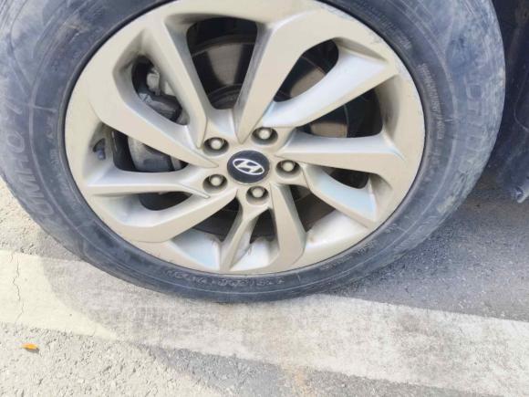 [广州·粤P] 二手现代途胜2018款 1.6T 双离合两驱15周年特别版