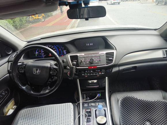 [广州·粤A] 二手本田雅阁2016款 混动 2.0L 锐酷版