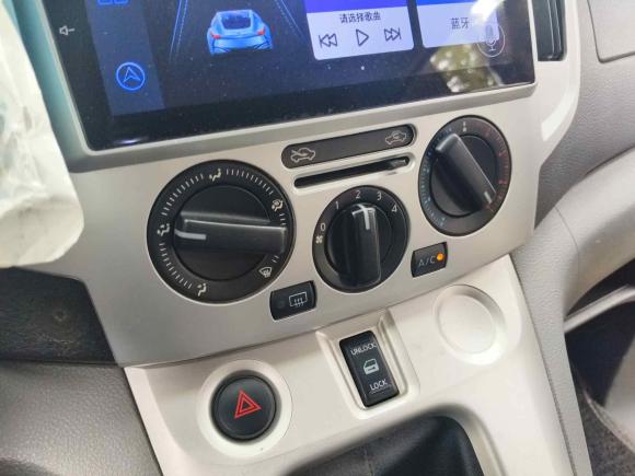 [无锡·浙B] 二手日产日产NV2002011款 1.6L 232座 尊雅型