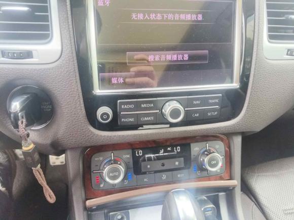 [上海·沪A] 二手大众途锐2011款 3.0TDI 柴油高配型