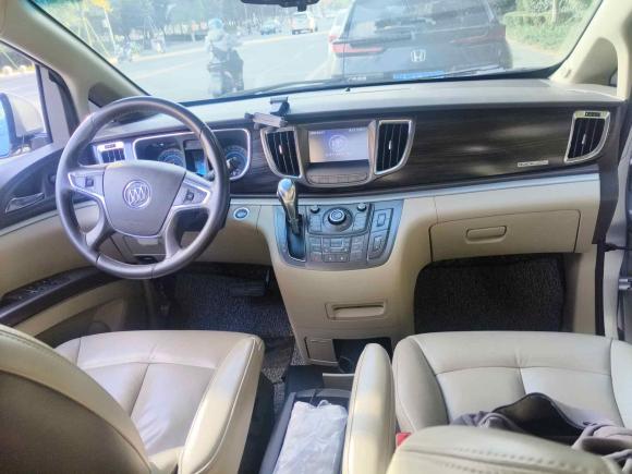 [成都·川A] 二手别克别克GL82011款 3.0L GT豪华商务豪雅版