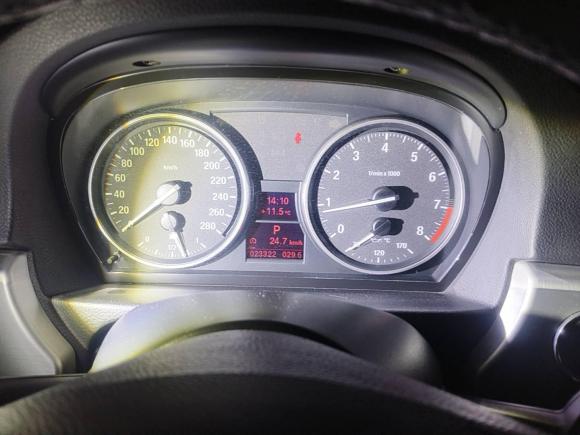 [上海·沪A] 二手宝马宝马3系2009款 325i双门轿跑车