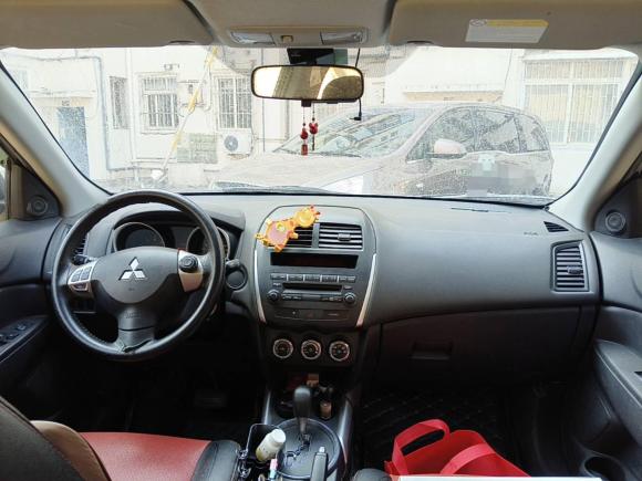 [青岛·鲁B] 二手三菱劲炫ASX2013款 2.0L CVT两驱精英版