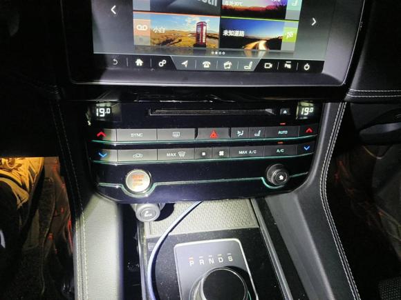 [无锡·苏B] 二手捷豹捷豹F-PACE2016款 2.0T 两驱R-Sport运动版