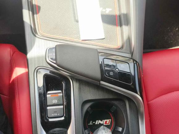 [上海·苏F] 二手长安长安UNI-T2020款 1.5T 尊贵型