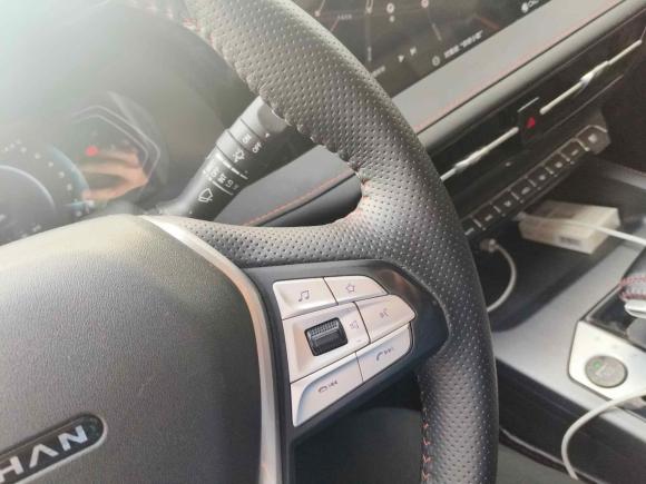 [杭州·苏A] 二手长安欧尚长安欧尚X7 PLUS2022款 1.5T 蓝鲸版自动尊贵型 7座