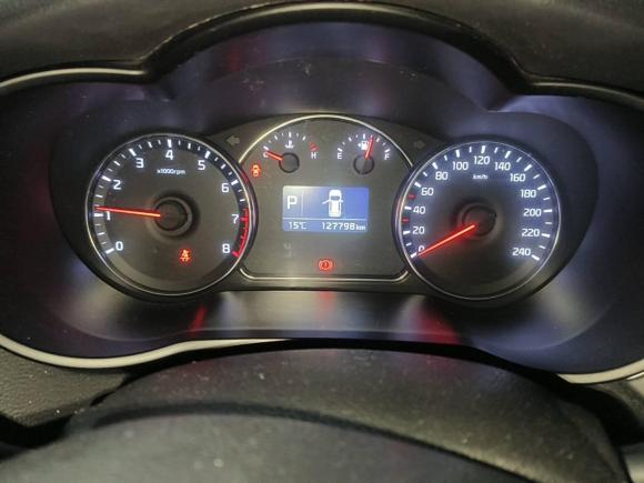 [上海·浙A] 二手起亚佳乐2013款 2.0L 7座自动标准版 国IV