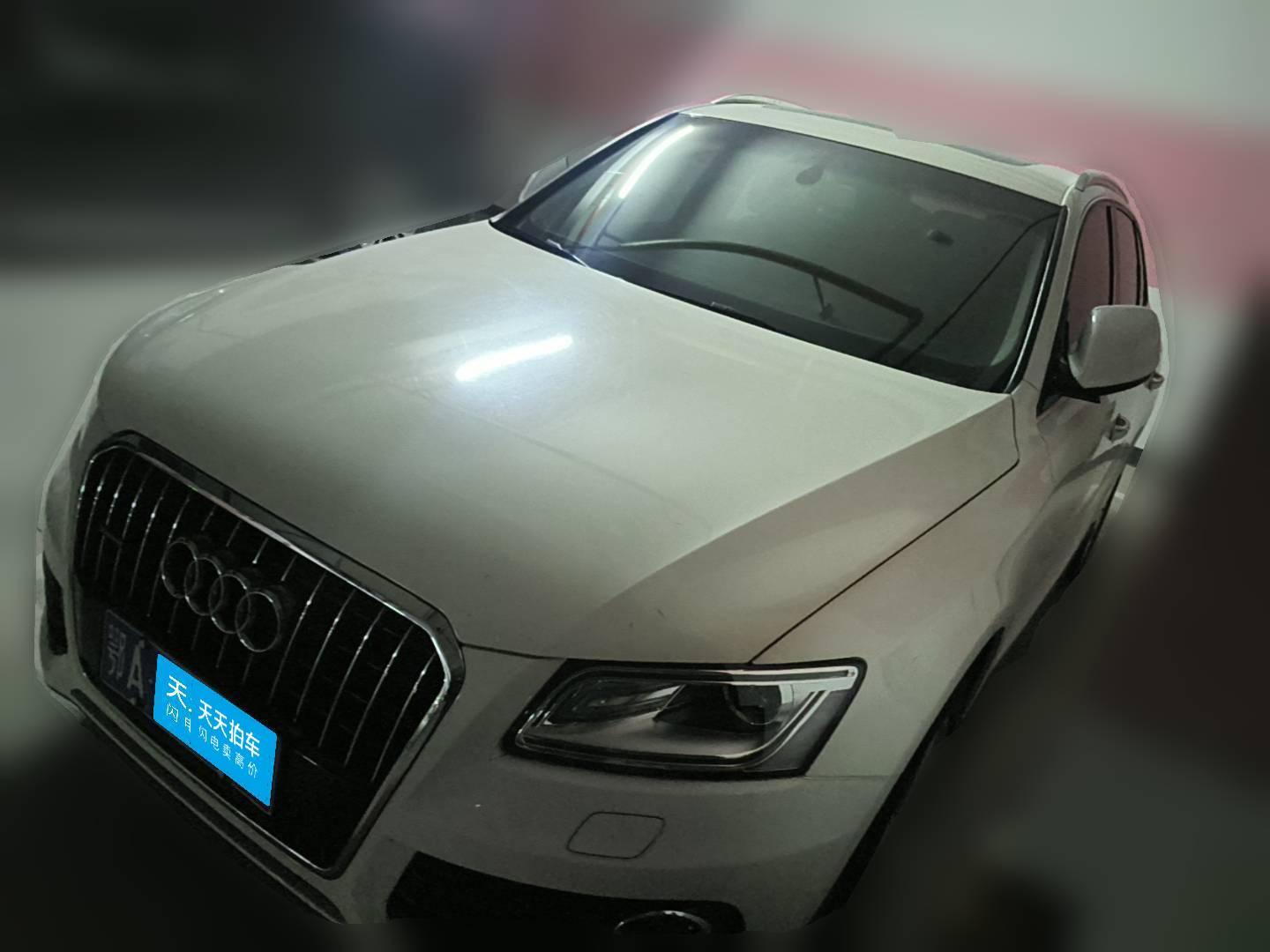 [武汉·鄂A] 奥迪奥迪Q52016款 40 TFSI 进取型