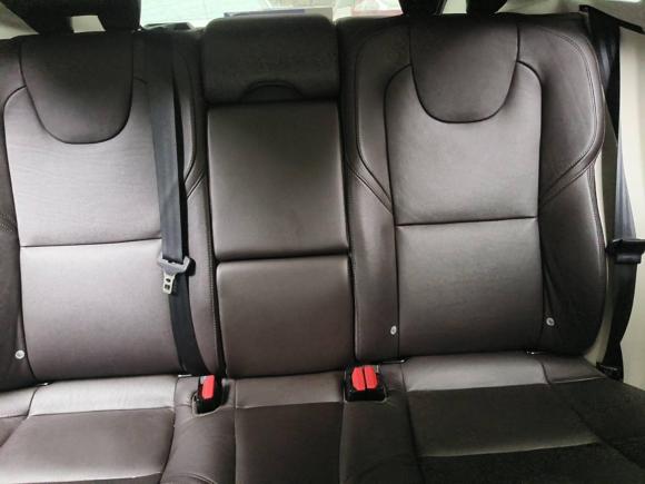 [武汉·鄂A] 二手沃尔沃沃尔沃V402016款 T3 智逸版