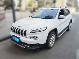 Jeep自由光2017款 2.0L 优越版