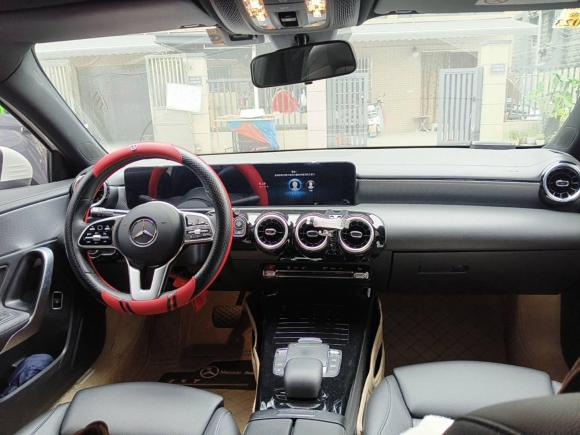 [杭州·浙A] 二手奔驰奔驰A级2021款 改款 A 180 L 运动轿车