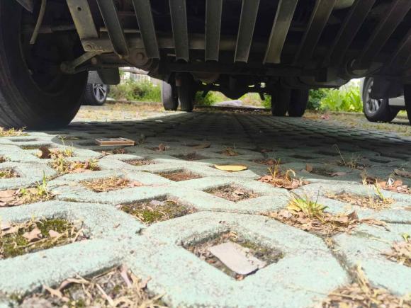 [杭州·苏E] 二手依维柯依维柯褒迪2013款 2.5T-A37 客货两用高顶