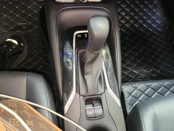 [深圳·贵H] 二手丰田雷凌2021款 双擎 1.8H E-CVT豪华版