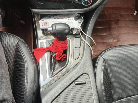 [义乌·贵H] 二手起亚起亚K52015款 2.0L 自动LUX