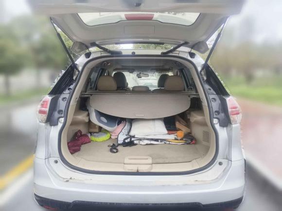 [西安·陕A] 二手日产奇骏2014款 2.0L CVT舒适版 2WD