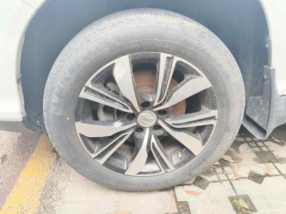 [成都·川A] 二手比亚迪比亚迪S72017款 2.0T 自动尊贵型