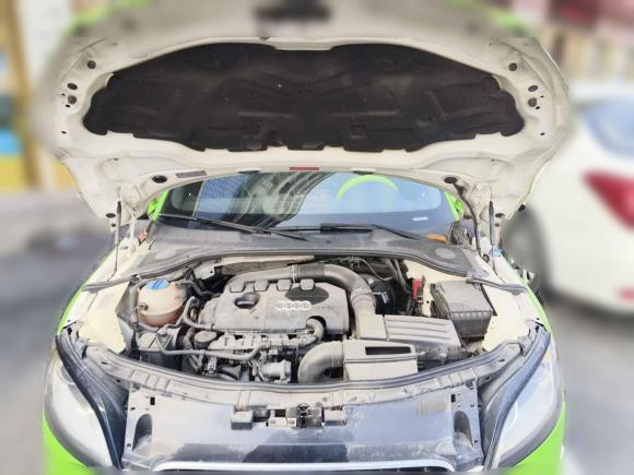 [南昌·赣A] 二手奥迪奥迪TT2011款 TT Roadster 2.0TFSI