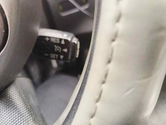 [上海·沪B] 二手丰田普锐斯2005款 1.5L 织物座椅版