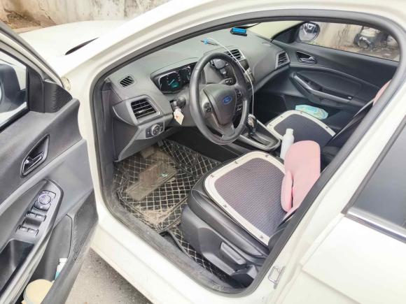 [南昌·赣E] 二手福特福睿斯2015款 1.5L 自动时尚型