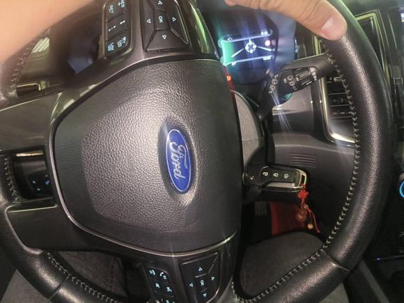 [广州·粤A] 二手福特撼路者2016款 2.0T 汽油自动四驱旗舰版