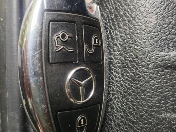 [杭州·浙A] 二手奔驰奔驰GLA2017款 GLA 220 4MATIC 豪华型