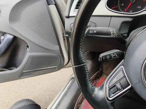 [济南·鲁A] 二手奥迪奥迪A4L2015款 35 TFSI 自动标准型