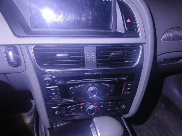 [深圳·粤B] 二手奥迪奥迪A4L2013款 35 TFSI 自动标准型