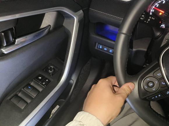 [合肥·闽G] 二手丰田威兰达2021款 2.0L CVT两驱豪华版