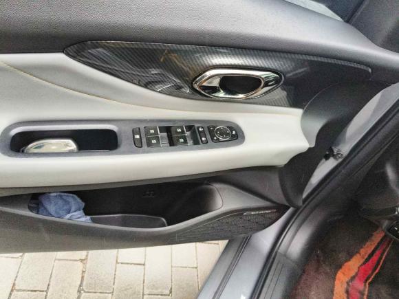 [成都·川Q] 二手广汽传祺影豹2021款 270T DCT J15版