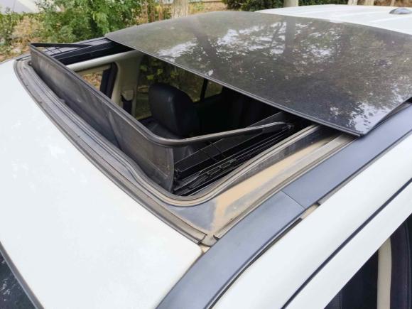 [无锡·苏B] 二手路虎神行者22013款 2.0T Si4 SE汽油版