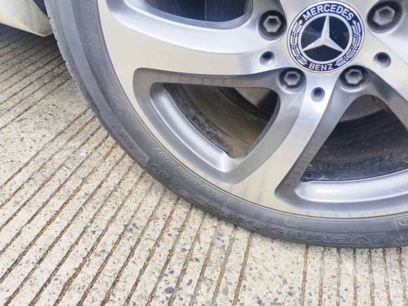 [上海·沪D] 二手奔驰奔驰E级2018款 改款 E 300 L 运动豪华型