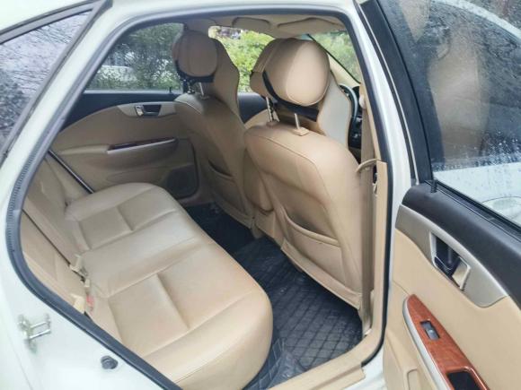 [上海·粤B] 二手别克凯越2013款 1.5L 自动尊享型