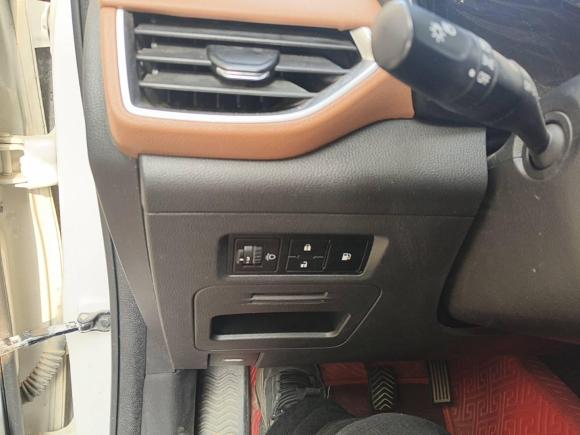 [成都·川V] 二手五菱汽车五菱宏光S32019款 1.5L 手动豪华型 国VI