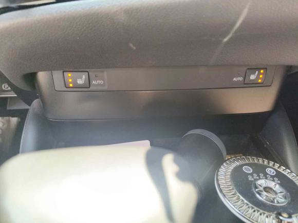 [广州·粤E] 二手雷克萨斯雷克萨斯ES2022款 300h 卓越版