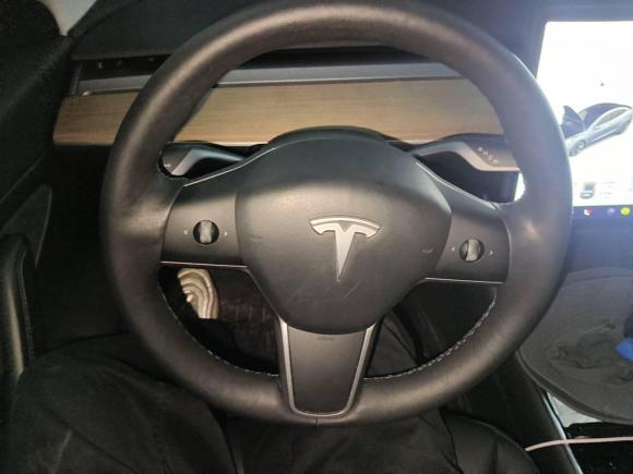 [广州·粤A] 二手特斯拉Model 32020款 改款 标准续航后驱升级版