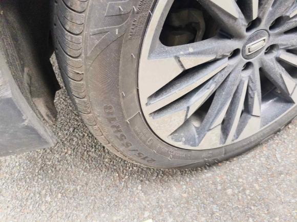 [广州·粤E] 二手奔腾奔腾T772019款 230 TID 自动豪华型 国VI